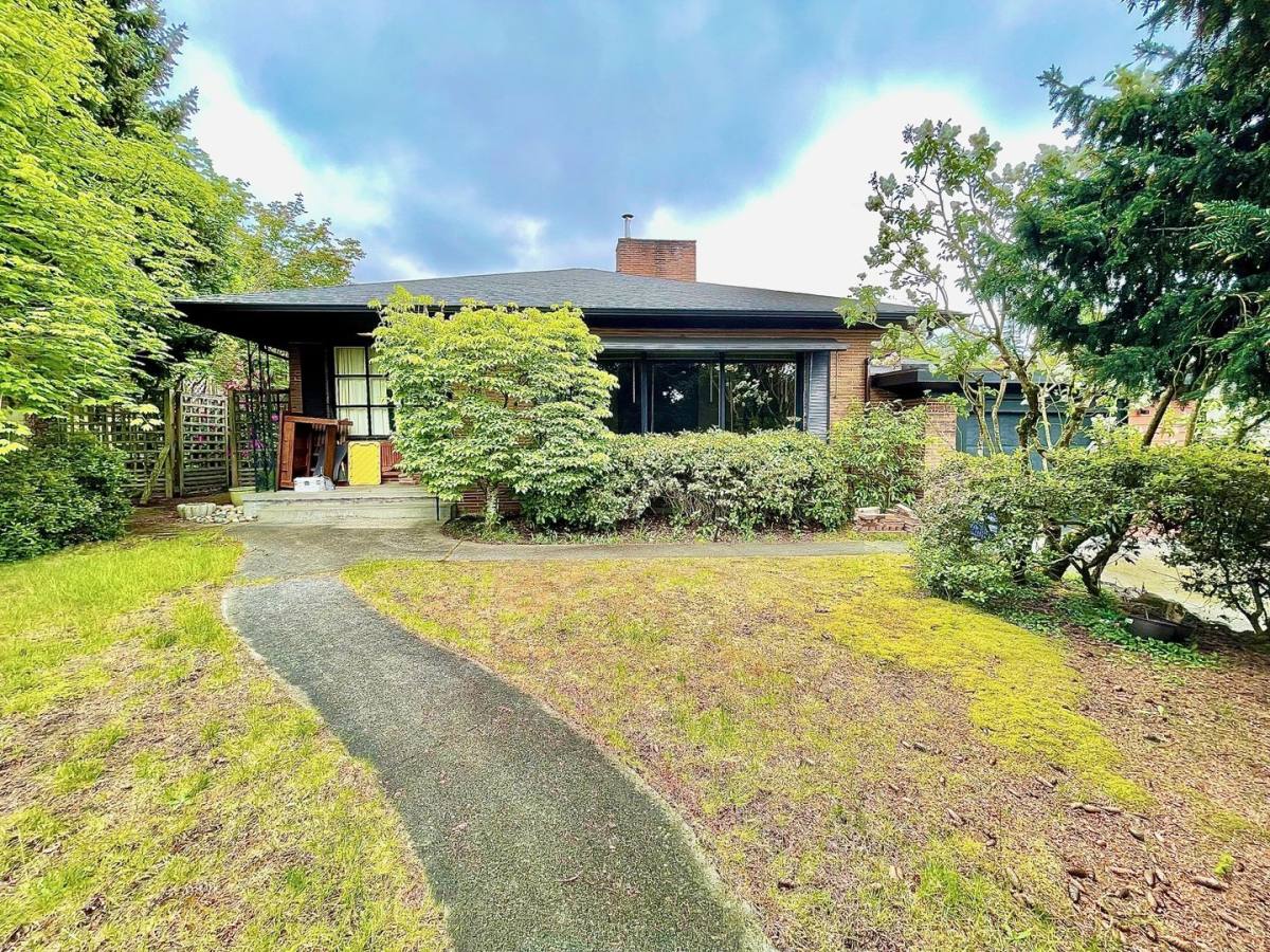 House for rent at 11524 6th Ave NW, Seattle, WA 98177