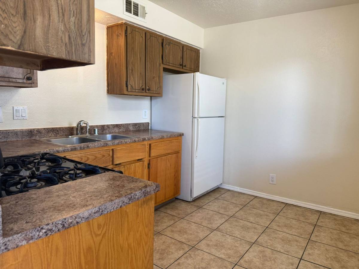 Apartment for rent at 301 & 305 Grove St NE, Albuquerque, NM 87108