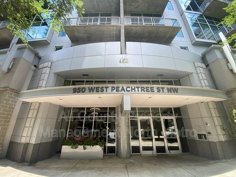 Apartment for rent at 950 W Peachtree St #411, Atlanta, GA 30309