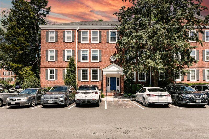 Condo for rent at 3057 S Buchanan St #A1, Arlington, VA 22206