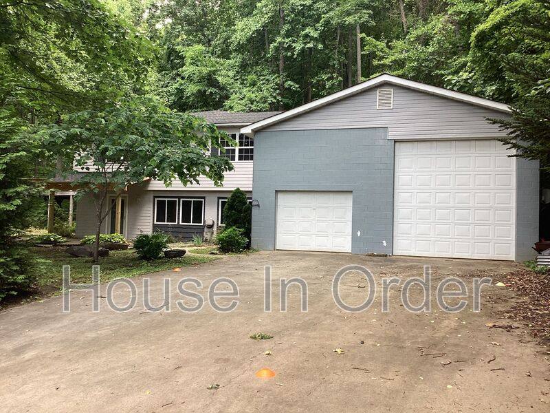 House for rent at 197 Maney Branch Rd, Weaverville, NC 28787