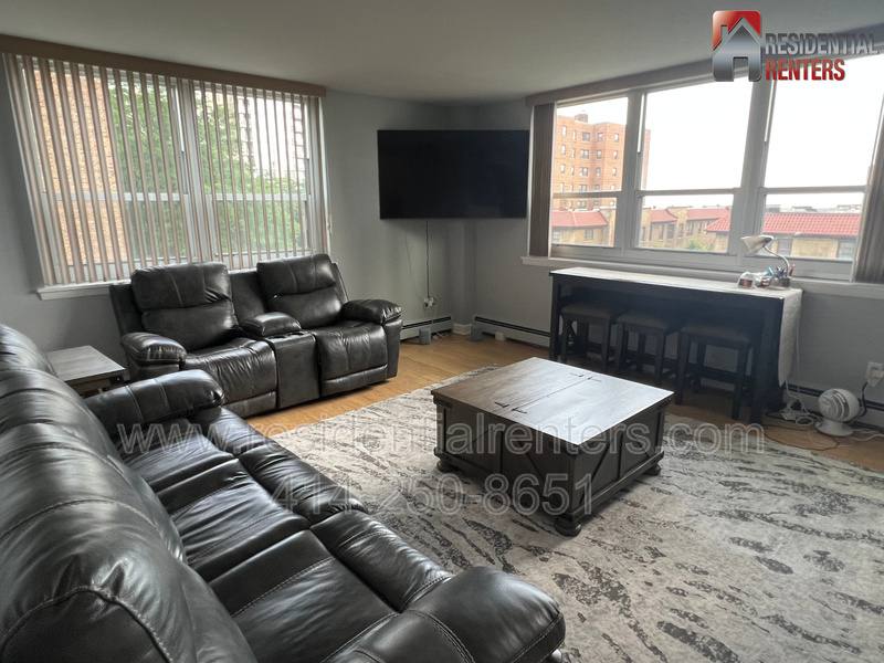 Condo for rent at 1707 N Prospect Ave #5E, Milwaukee, WI 53202