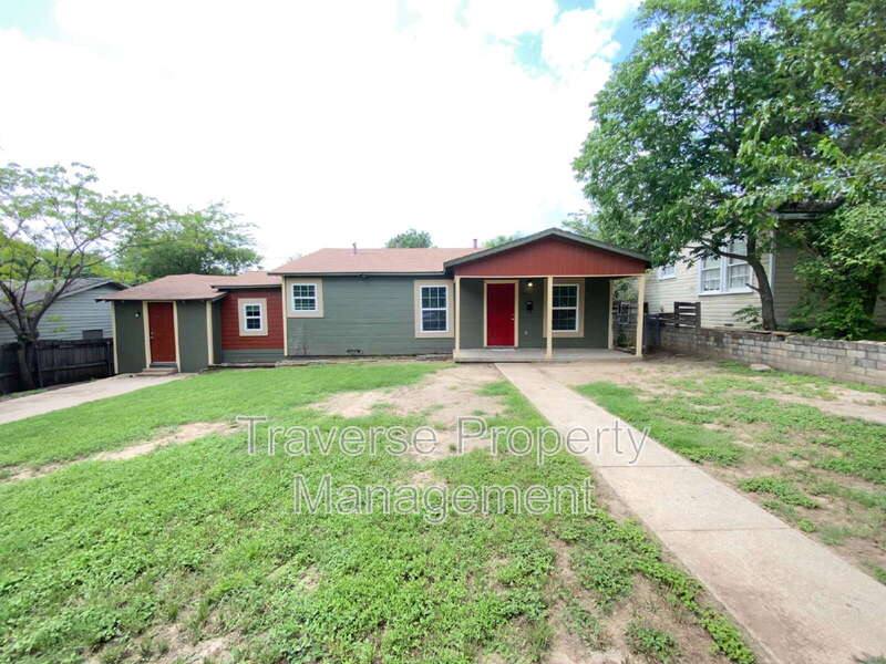 House for rent at 5321 Locke Ave, Fort Worth, TX 76107