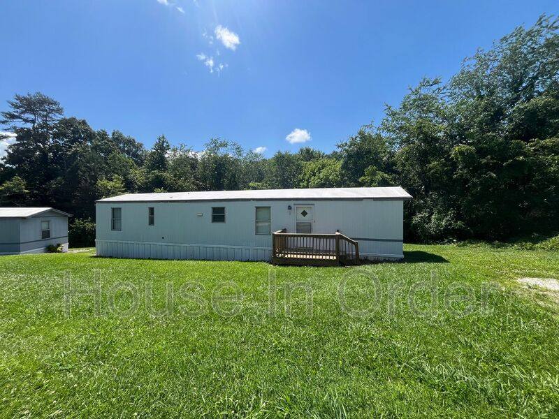 House for rent at 9 Tre Lane, Asheville, NC 28806
