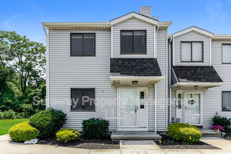 Townhouse for rent at 178 Yorktown Blvd, Hammonton, NJ 08037