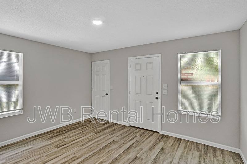 Townhouse for rent at 514 Odessa St, Jacksonville, FL 32206
