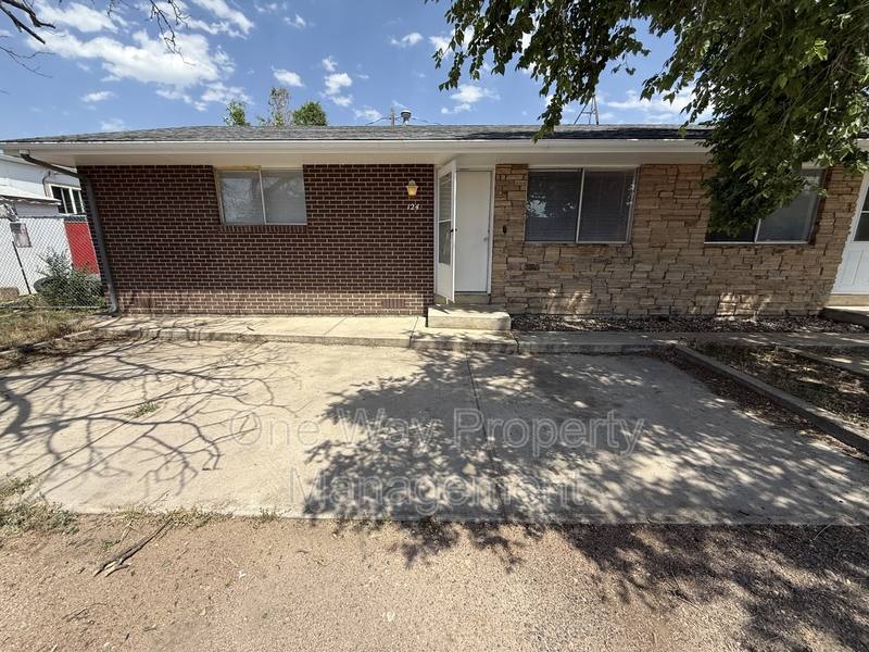 Apartment for rent at 122-124 12th Ave #124, Greeley, CO 80631