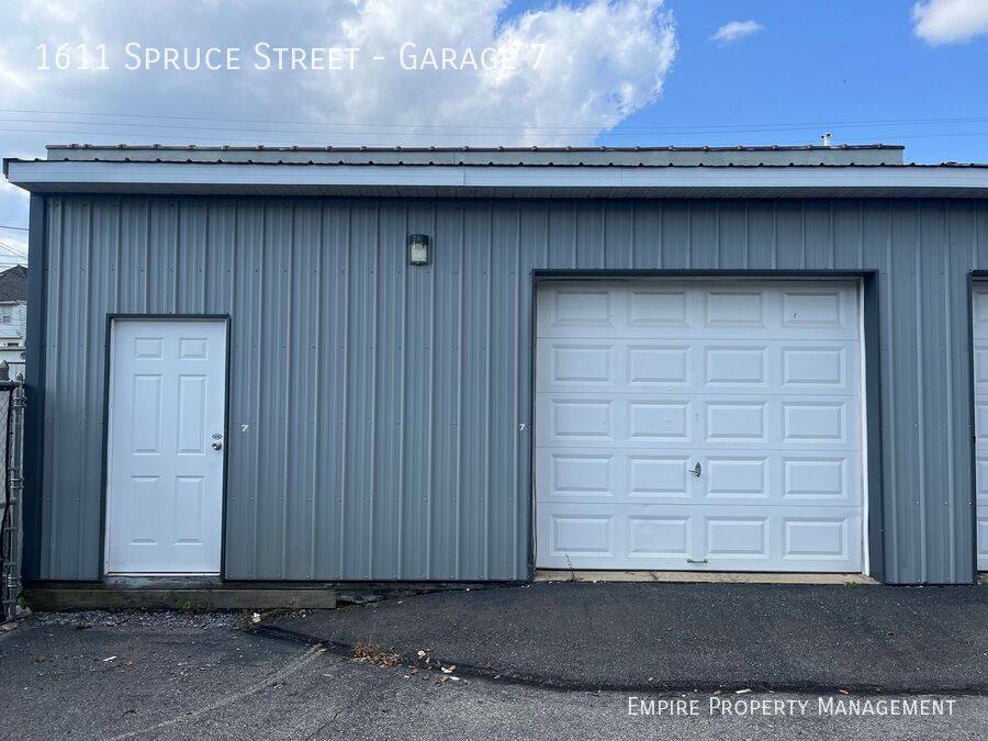 Apartment for rent at 1611 Spruce St, Easton, PA 18042