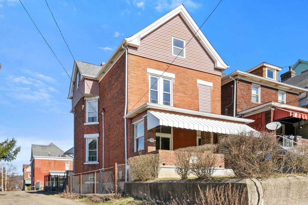House for rent at 215 Winston St, Pittsburgh, PA 15207
