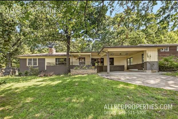 House for rent at 1054 N Eva Ave, Fayetteville, AR 72701