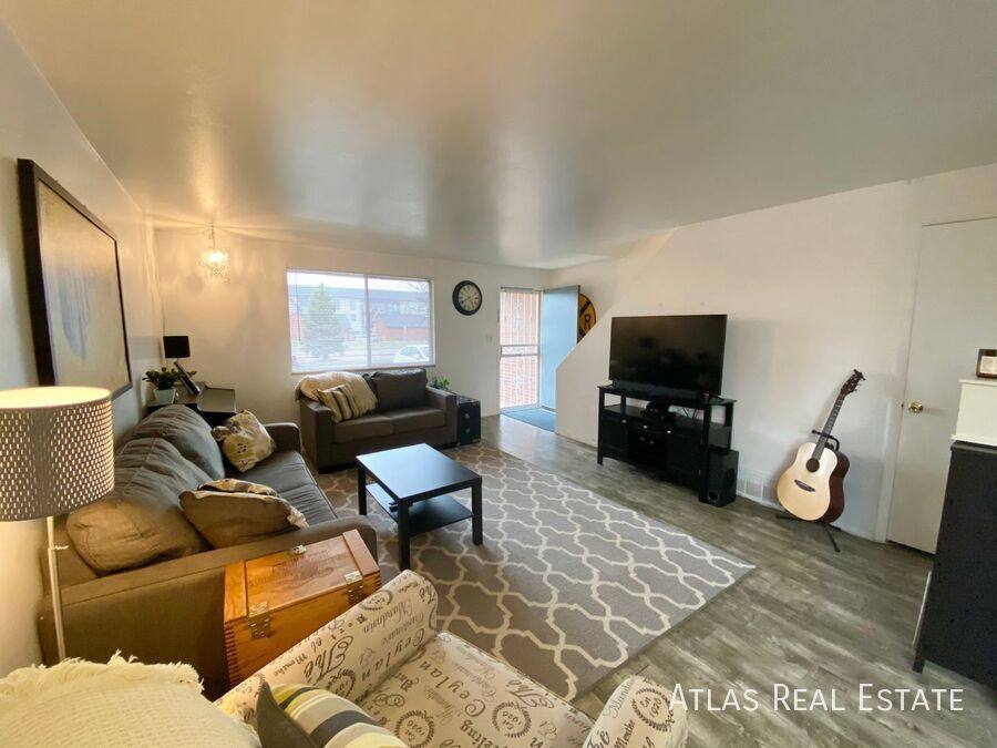Apartment for rent at 11669 W 58th Ave, Arvada, CO 80002