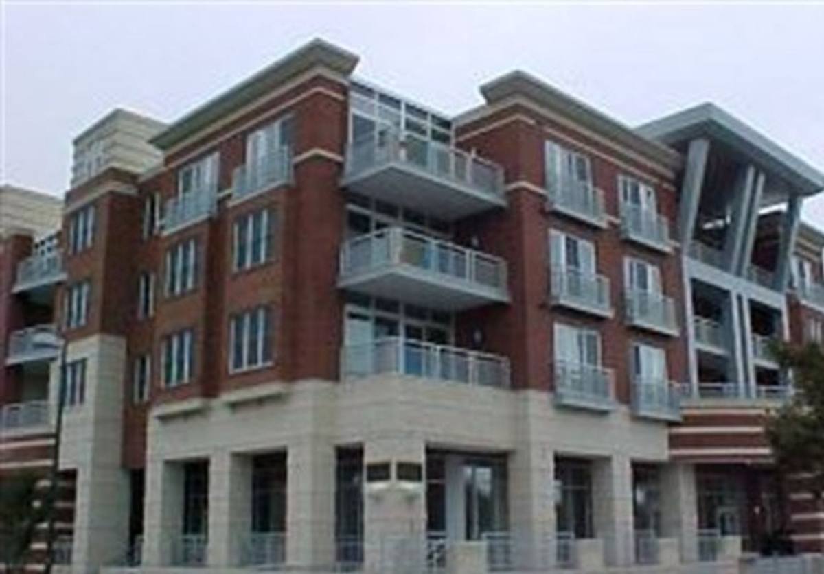 Condo for rent at 223 Skysail 101 Middle St, New Bern, NC 28562