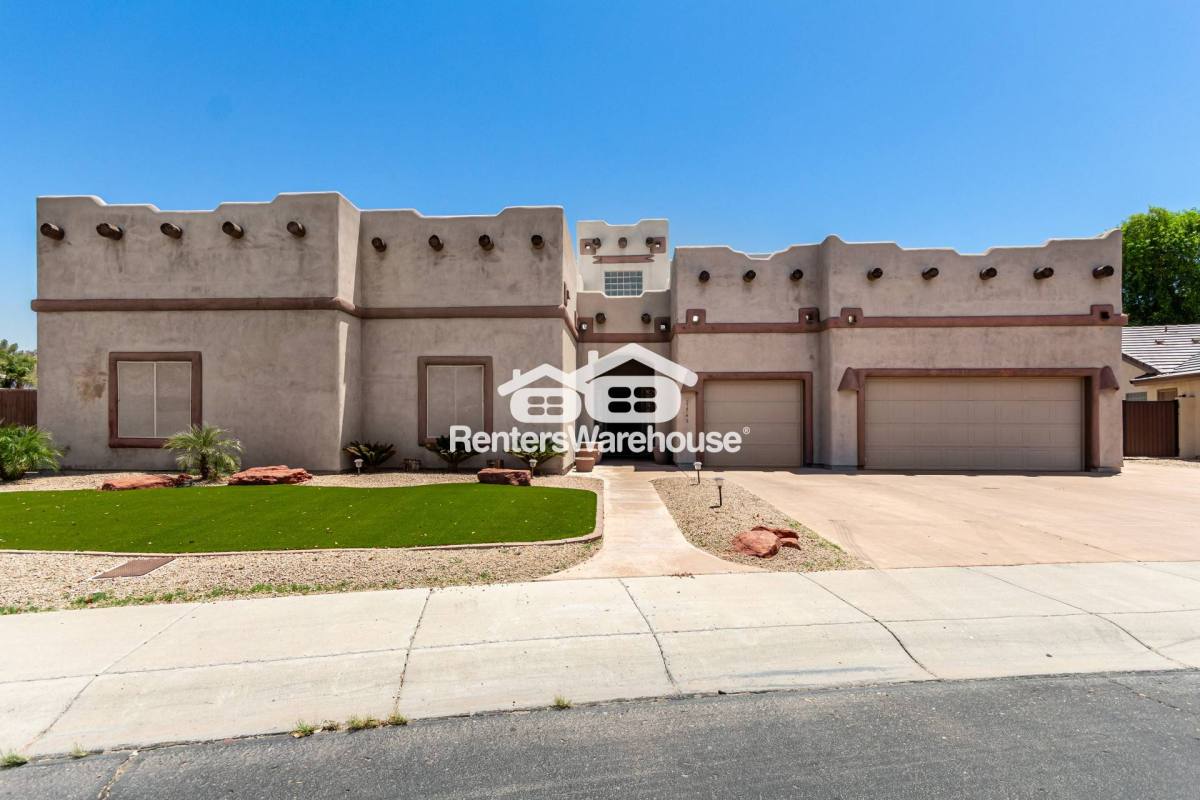 House for rent at 21745 N 61st Dr, Glendale, AZ 85308
