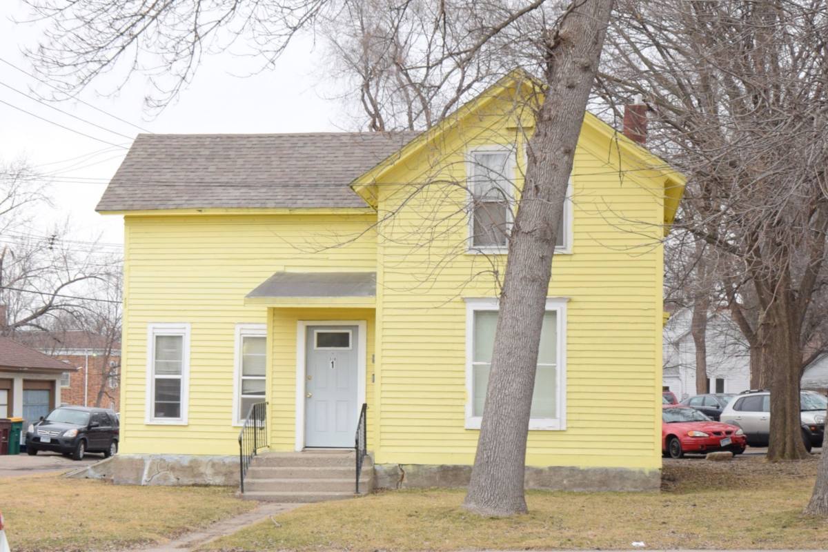Apartment for rent at 318 E Walnut St, Mankato, MN 56001