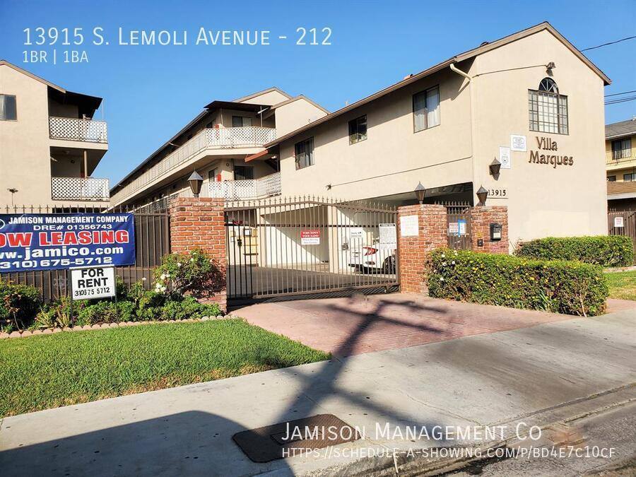 Apartment for rent at 13915 S Lemoli Ave #212, Hawthorne, CA 90250