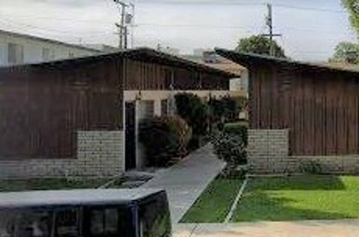 Apartment for rent at 2311 - 2321 18th St, Bakersfield, CA 93301