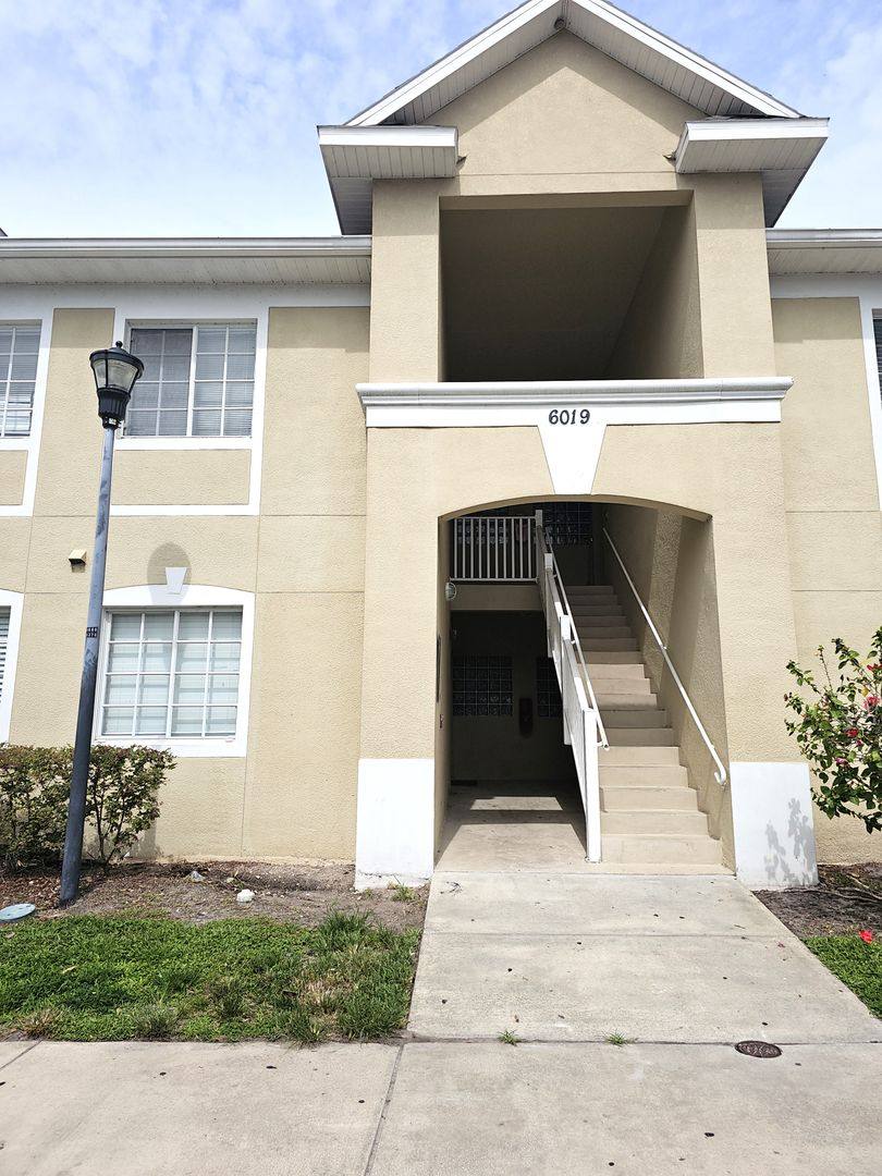 Condo for rent at 6019 Portsdale Place #101, Riverview, FL 33578