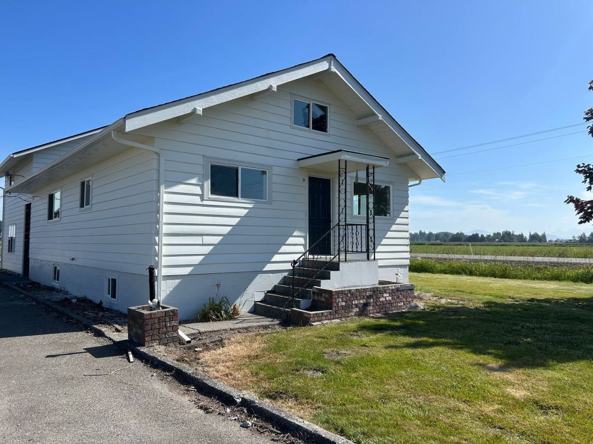 House for rent at 112 H St Rd, Lynden, WA 98264