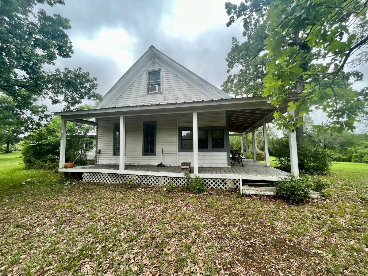 House for rent at 10404 Trails End, Bryan, TX 77808