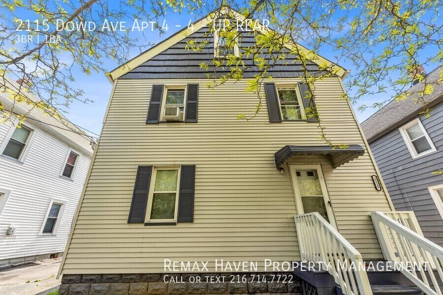 Apartment for rent at 2115 Dowd Ave #4-UP, Lakewood, OH 44107