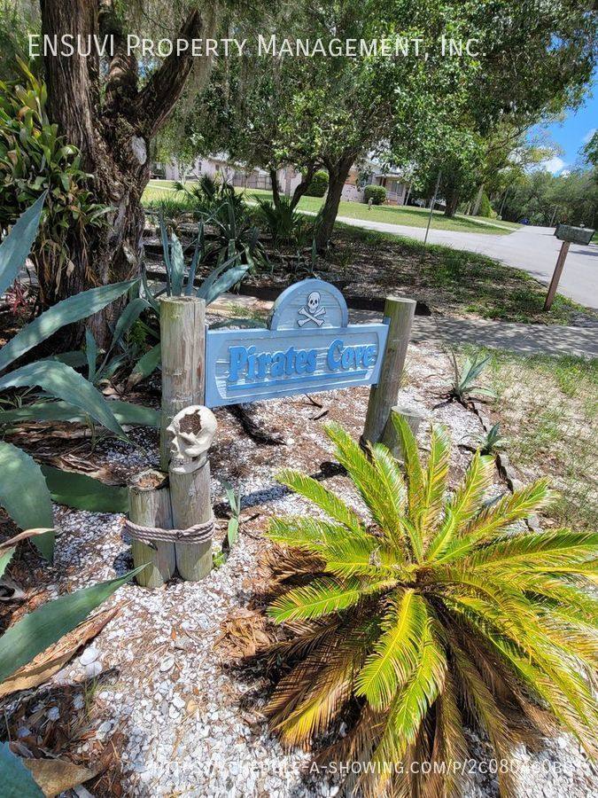 House for rent at 701 SE 9th Circle, Crystal River, FL 34429