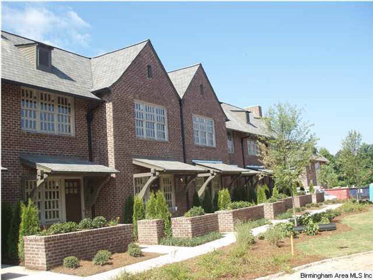 House for rent at 302 Barristers Court, Birmingham, AL 35242