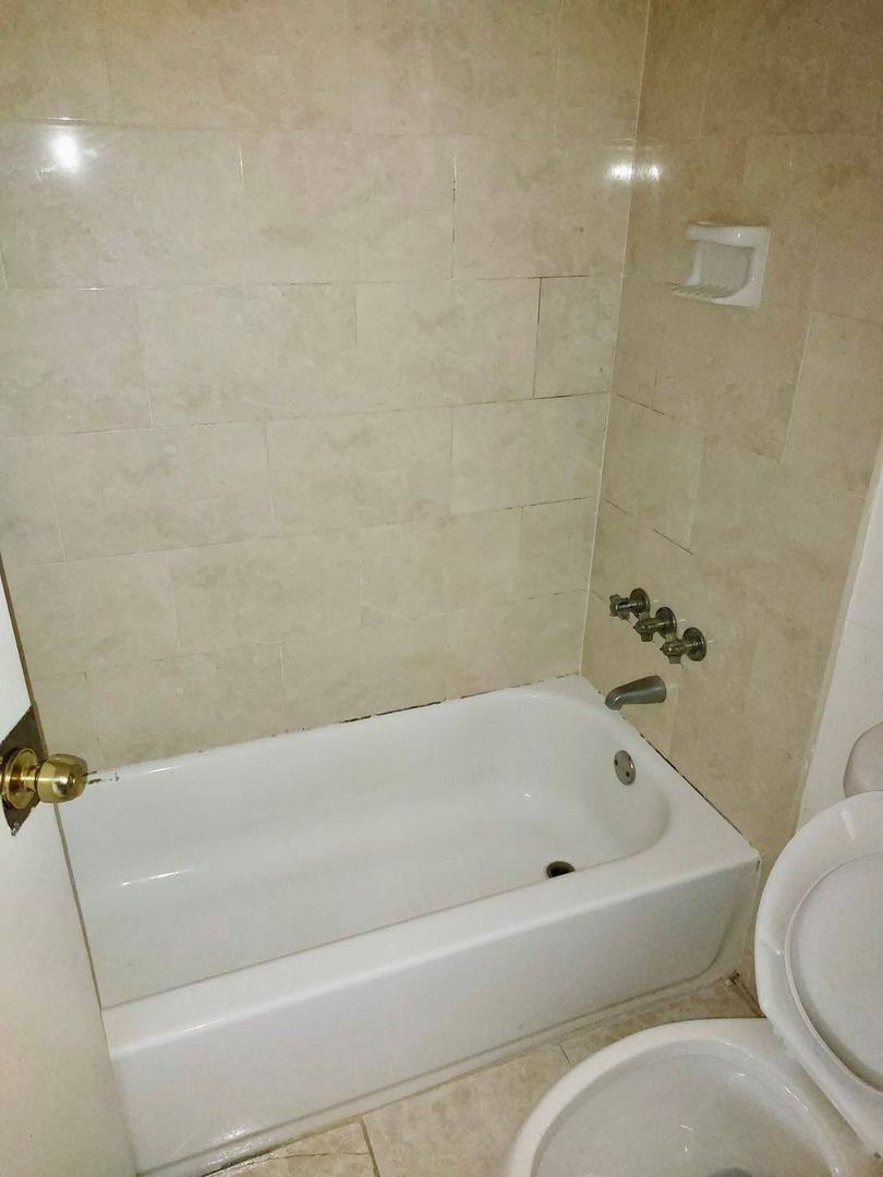 Apartment for rent at 6850 W 14th Court, Hialeah, FL 33014