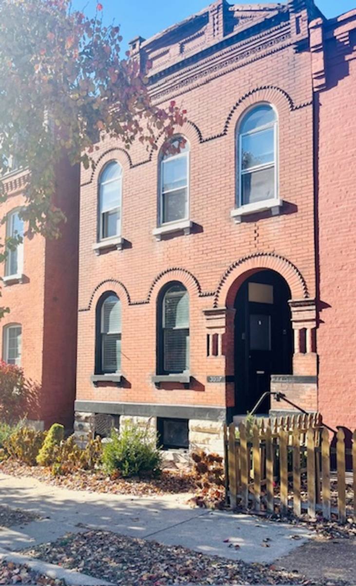 Apartment for rent at 3007 McNair, Saint Louis, MO 63118