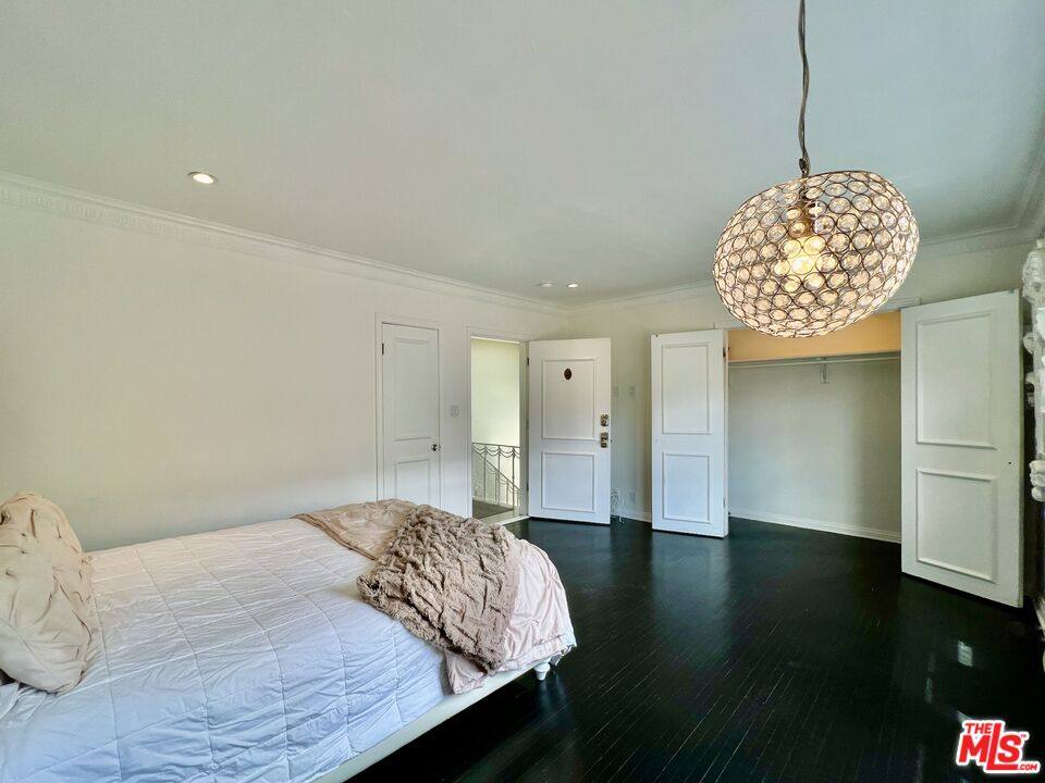 Apartment for rent at 1728 El Cerrito Place, Los Angeles, CA 90028
