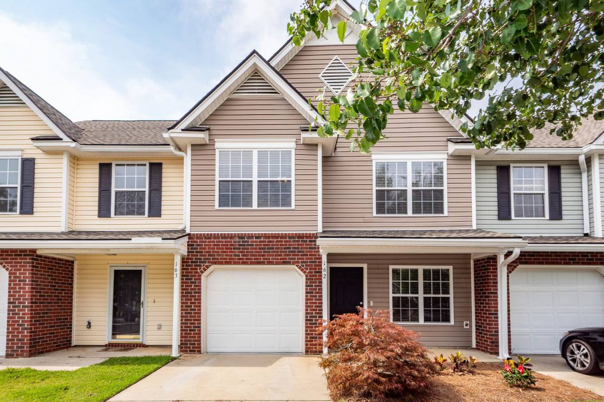 Townhouse for rent at 162 Darcy Ave, Goose Creek, SC 29445
