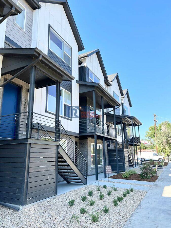 Townhouse for rent at 12328 W 52nd Ave, Wheat Ridge, CO 80033