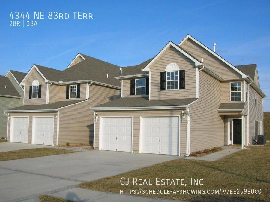 Townhouse for rent at 4344 NE 83rd Terrace, Kansas City, MO 64119
