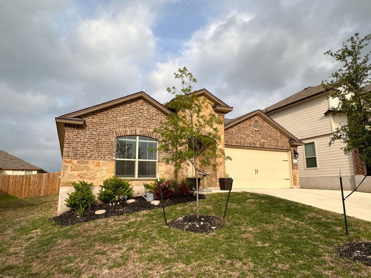 House for rent at 216 Midas Lane, Jarrell, TX 76537