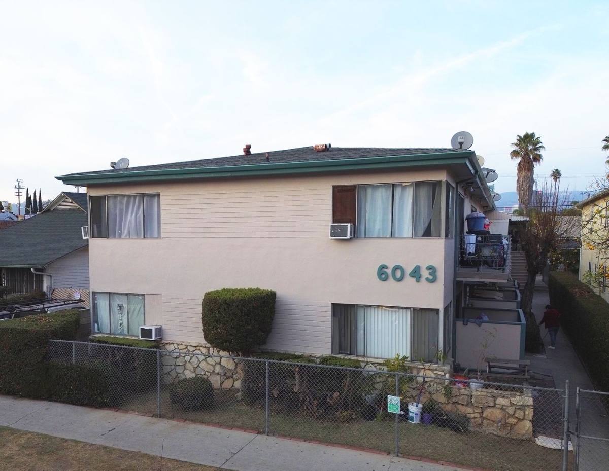 Apartment for rent at 6043 Barton Ave, Los Angeles, CA 90028