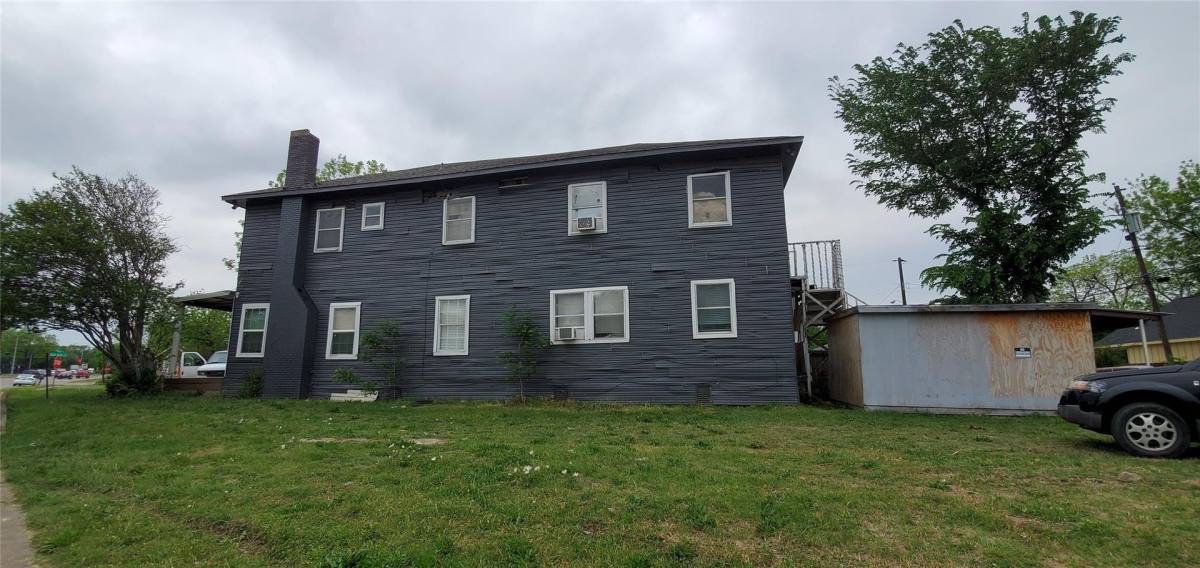 Apartment for rent at 5004 E Side Ave, Dallas, TX 75214