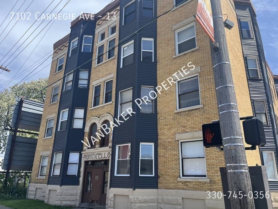 Townhouse for rent at 7102 Carnegie Ave #3, Cleveland, OH 44103