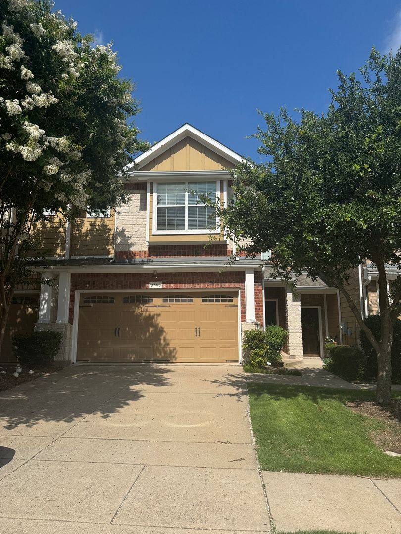 Townhouse for rent at 8745 Manhattan Ave, Plano, TX 75024