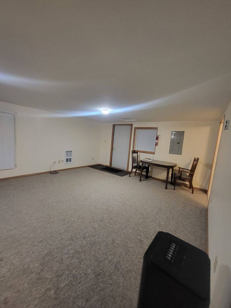 House for rent at 2710 W Lakeside Dr, Moses Lake, WA 98837