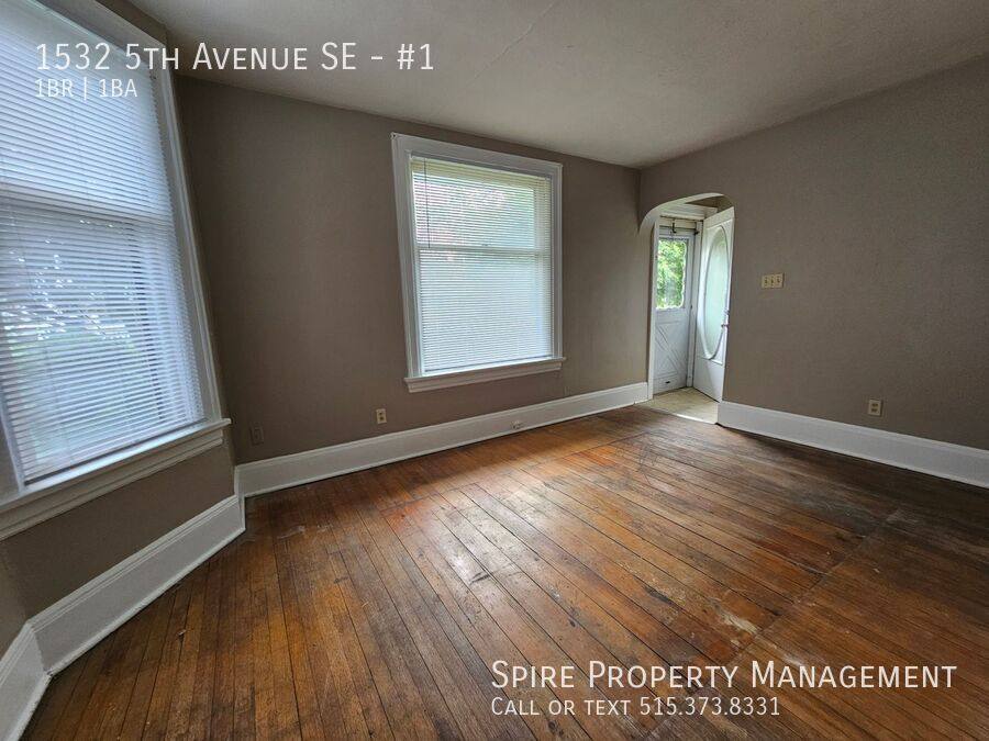 Apartment for rent at 1532 5th Ave SE #1, Cedar Rapids, IA 52403