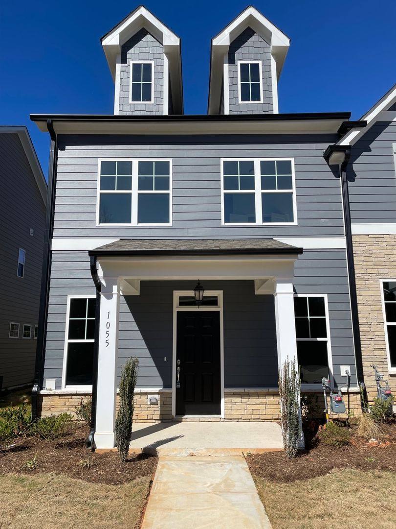 Townhouse for rent at 1055 N Main St, Wake Forest, NC 27587