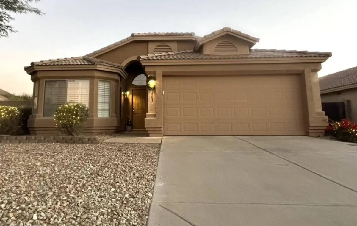 House for rent at 6403 W Chisum Trail, Phoenix, AZ 85083