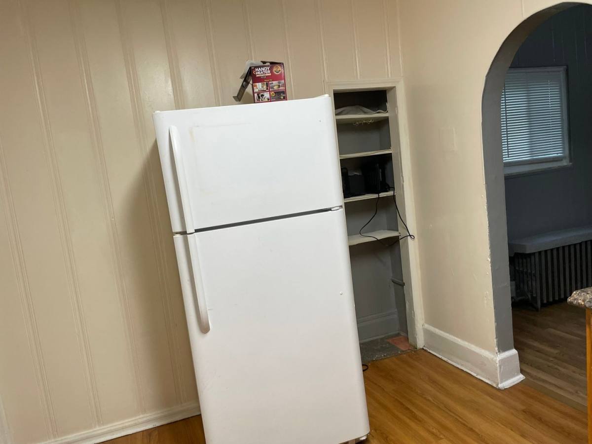 House for rent at 1838 Calistoga St, Pittsburgh, PA 15221