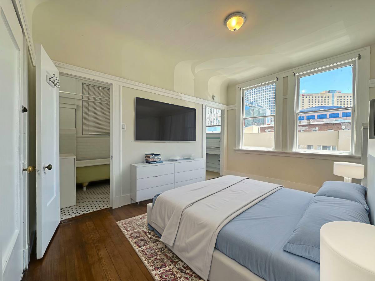 Apartment for rent at 1006 Jefferson St #L, Oakland, CA 94607