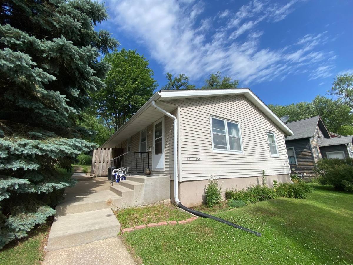 House for rent at 833 Maggard St, Iowa City, IA 52240