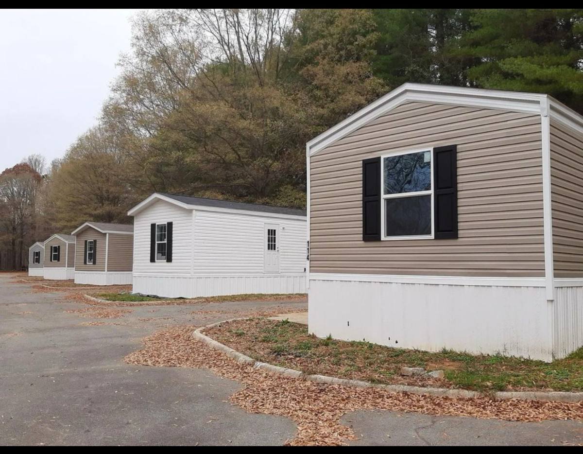 Apartment for rent at 102 Del Ray Dr, King, NC 27021
