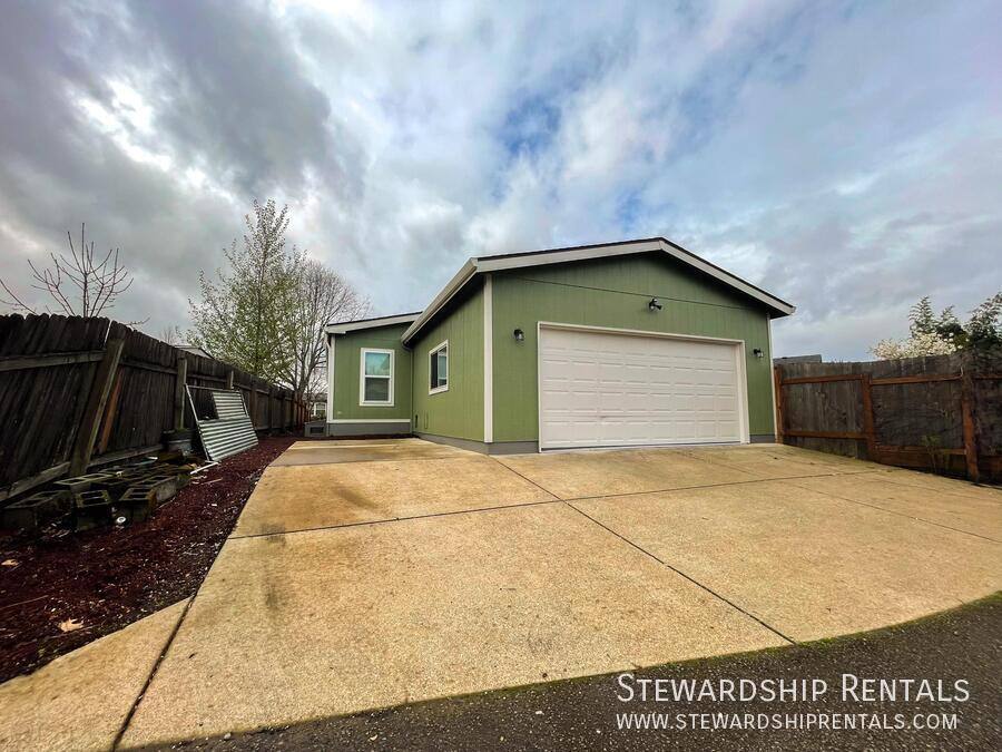 House for rent at 1313 Bramblewood Lane, Eugene, OR 97404