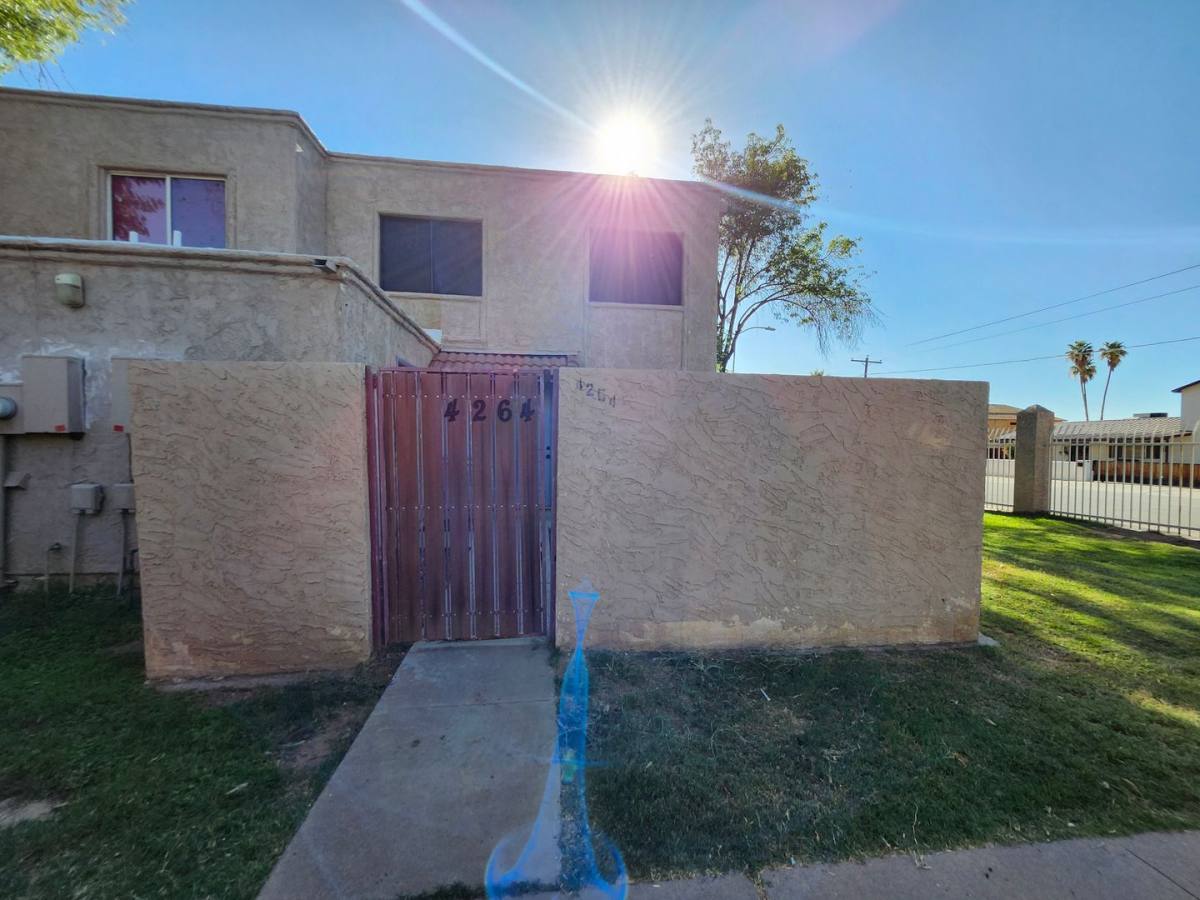 Townhouse for rent at 4264 N 68th Dr, Phoenix, AZ 85033