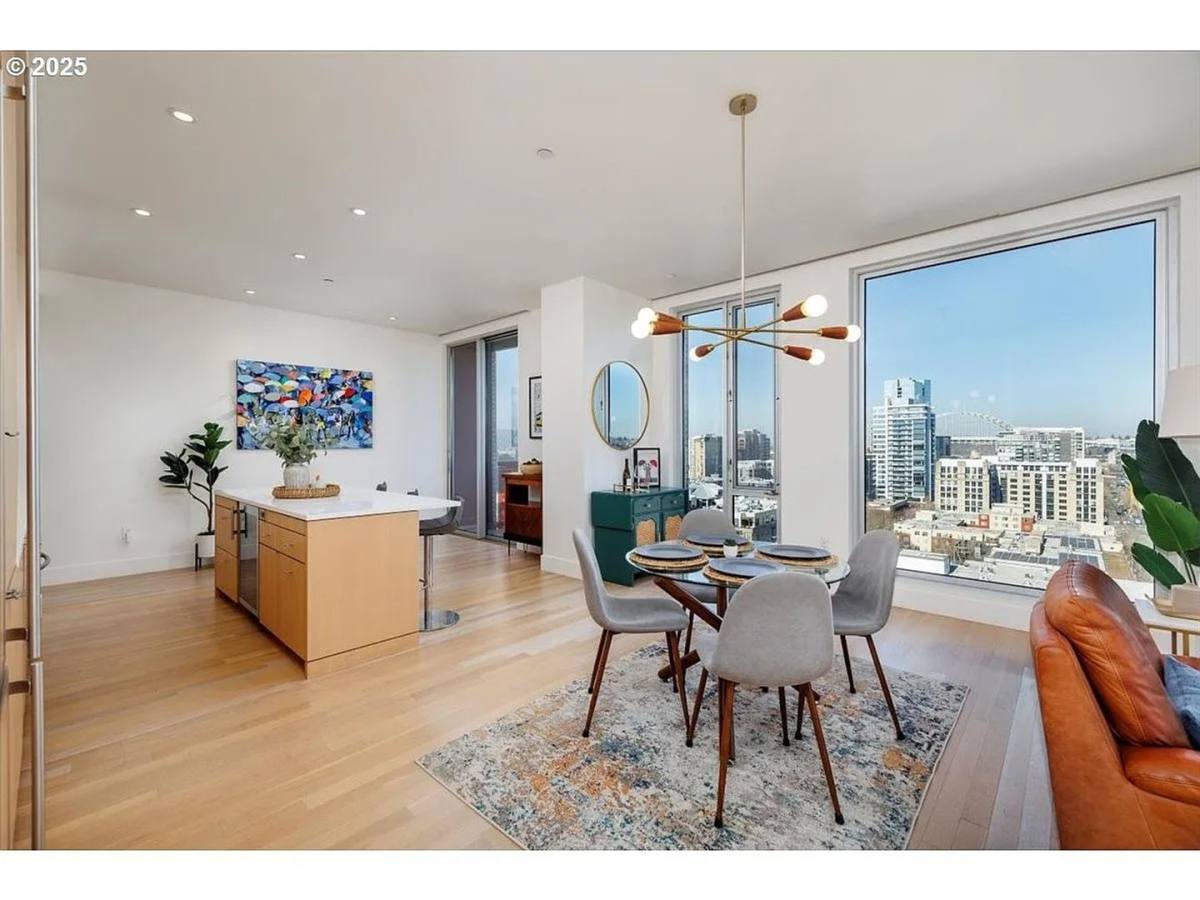 Condo for rent at 937 NW Glisan St #1436, Portland, OR 97209