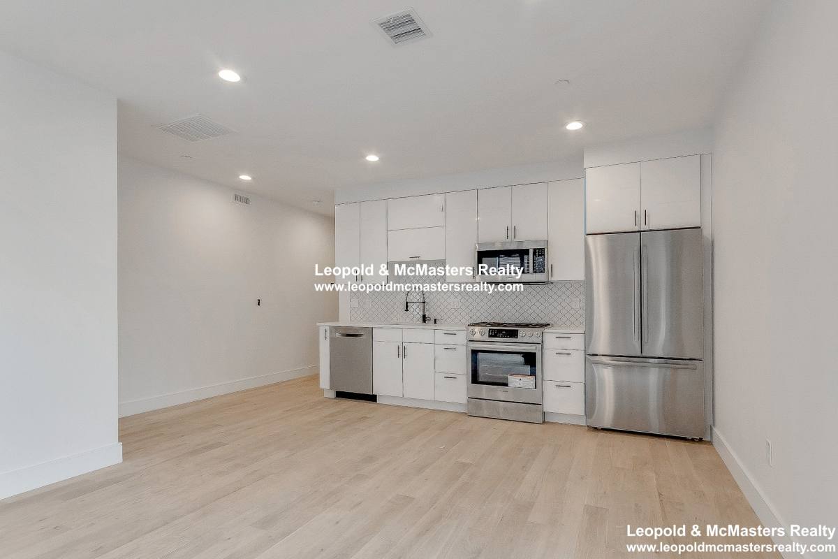 Condo for rent at 148 W 9th #3, South Boston, MA 02127