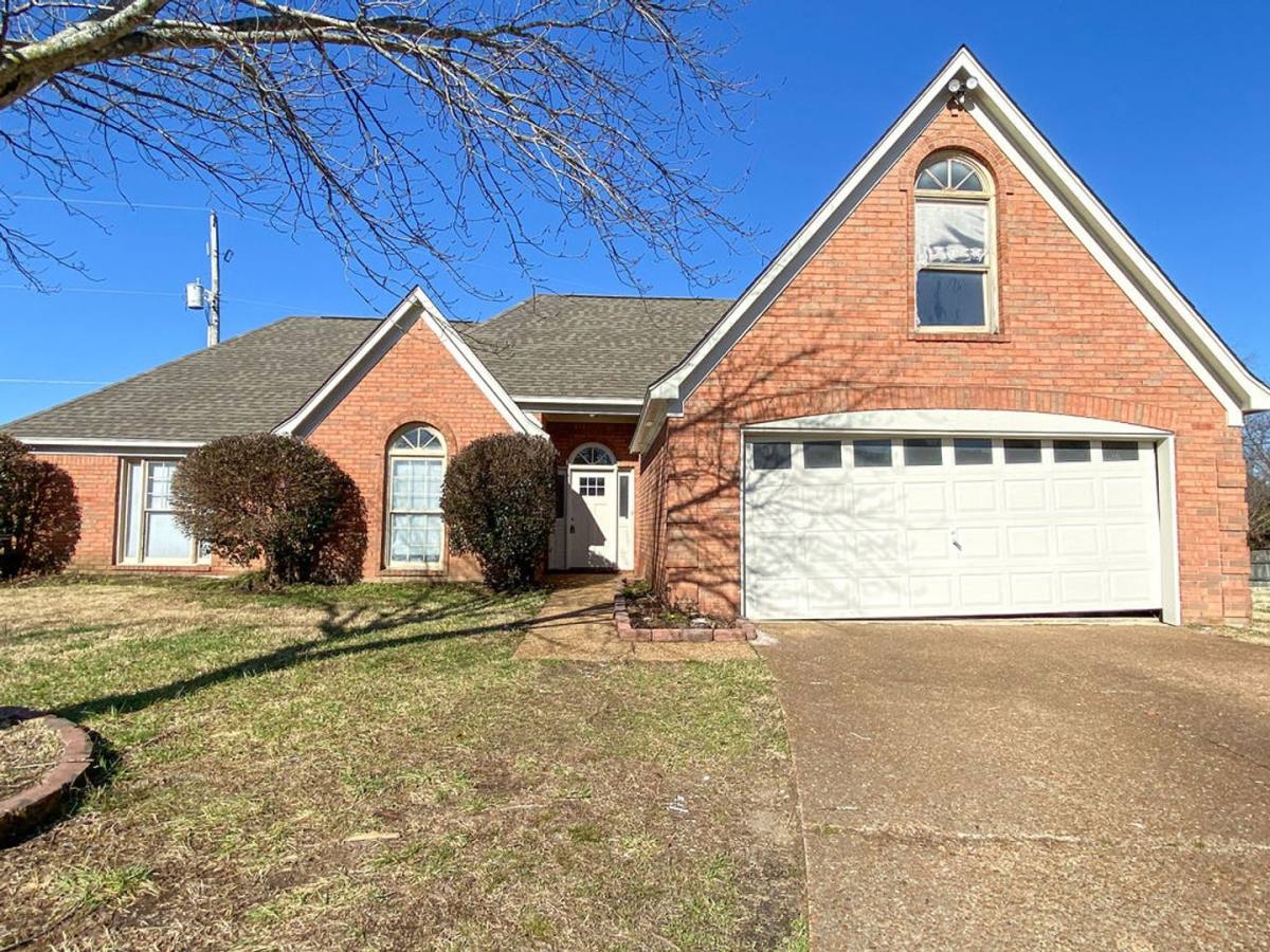 House for rent at 2084 Bohemia Cove, Cordova, TN 38016